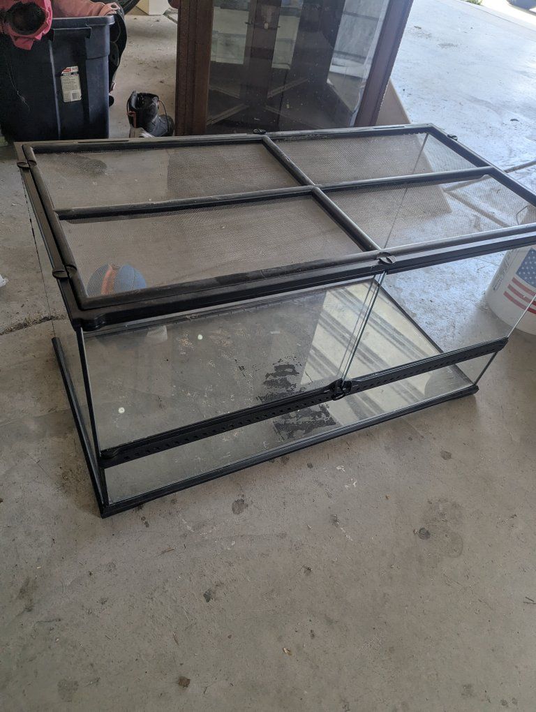 exo terra 40 gal enclosure