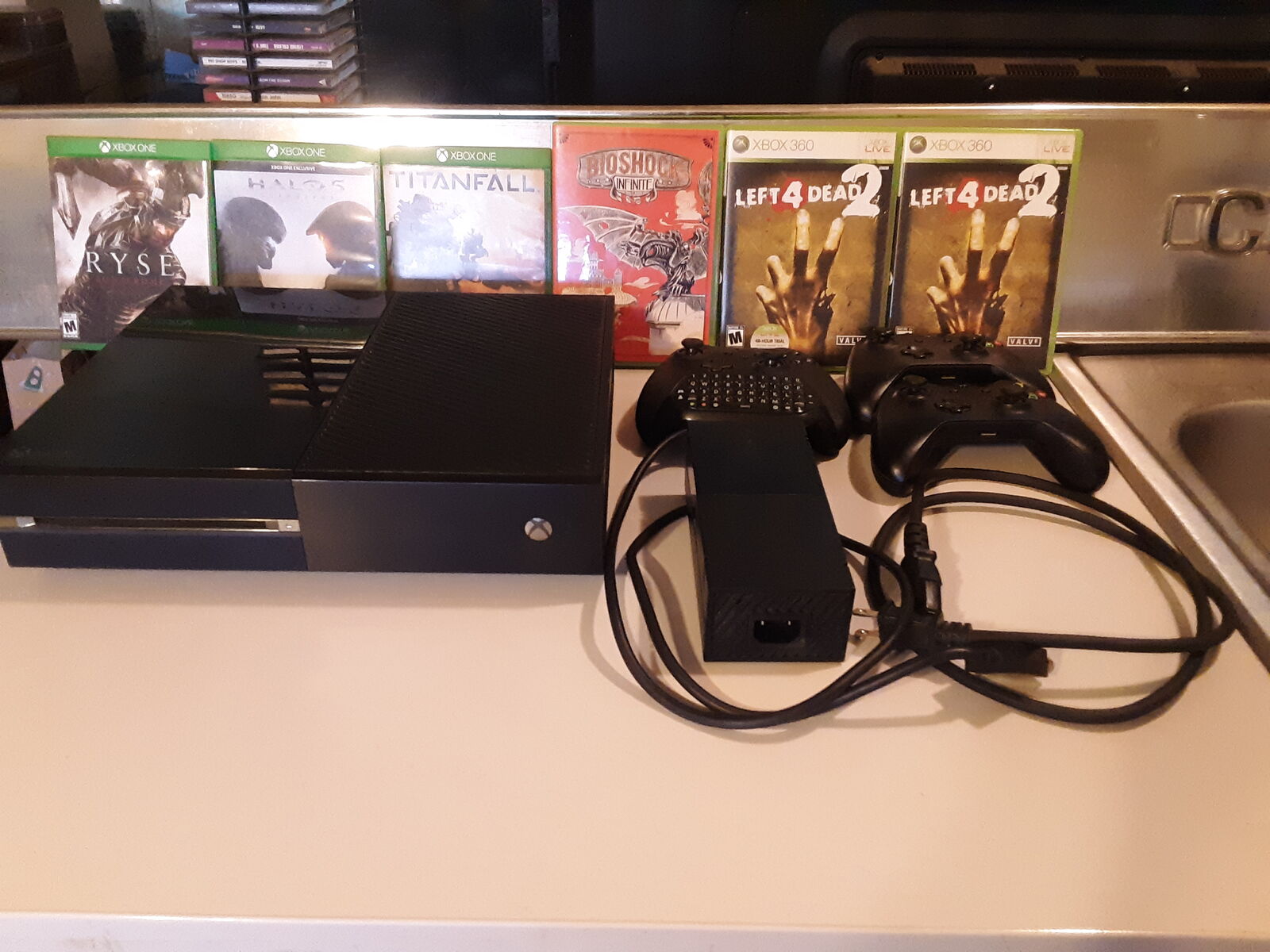 Xbox One 3 Controller's 7 Games Bundle