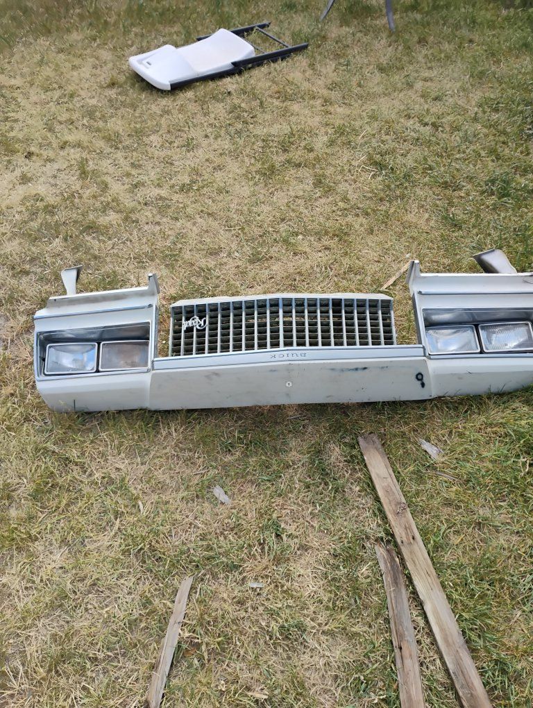 Main image 7