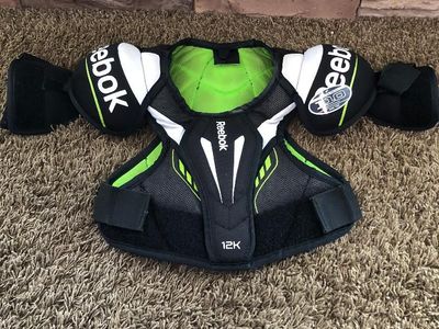 Reebok 12K Hockey Shoulder Pads - Junior Medium - Excellent Condition