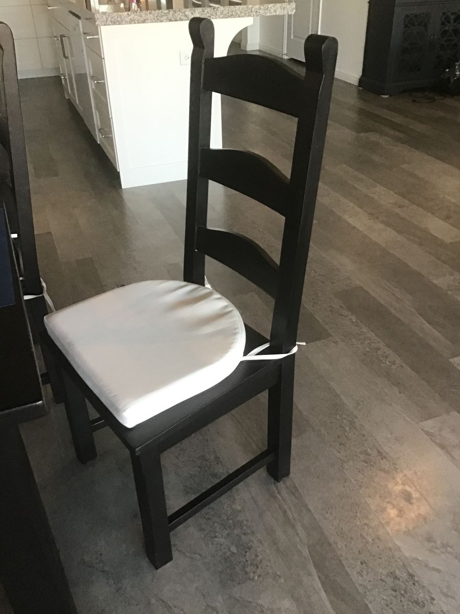 Dining Table and 4 chairs
