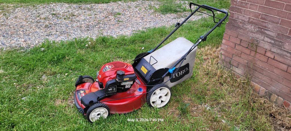 Toro lawn mower self propelled good working condit