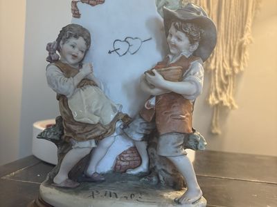 capodimonte style antique figuring