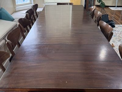 Beautiful solid wood table with 11 chairs