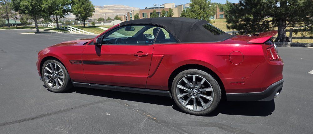 2011 Ford Mustang California Special