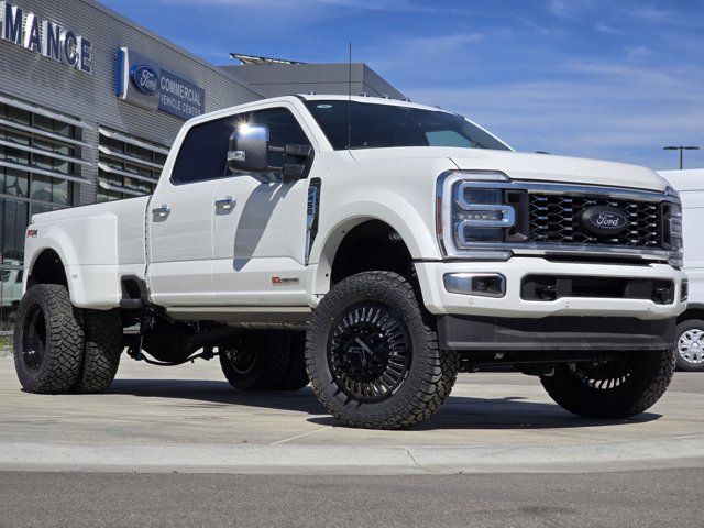 2026 Ford F-450 Super Duty Platinum