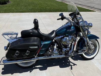 2004 Harley Road King Classic FLHRCI