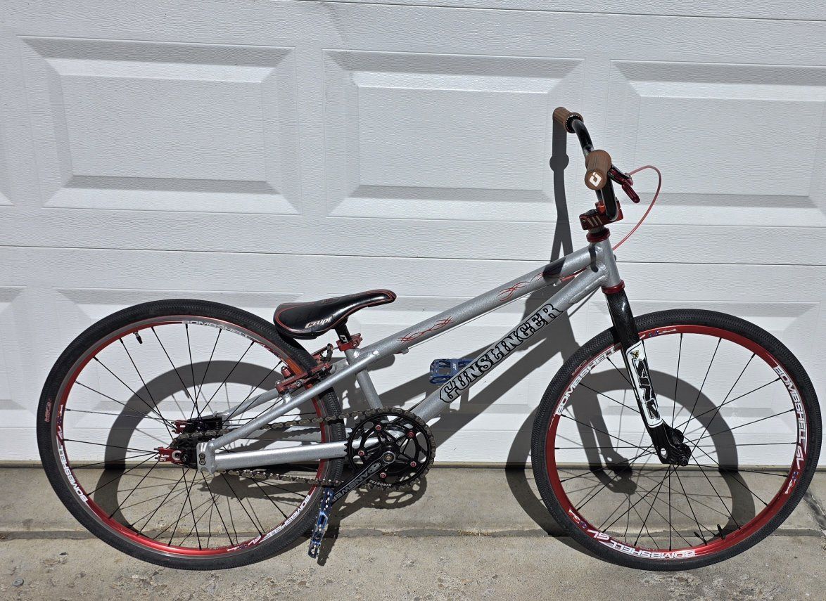 Gunslinger Silver BMX Race Bike - Bombshell Wheels & Carbon Forks