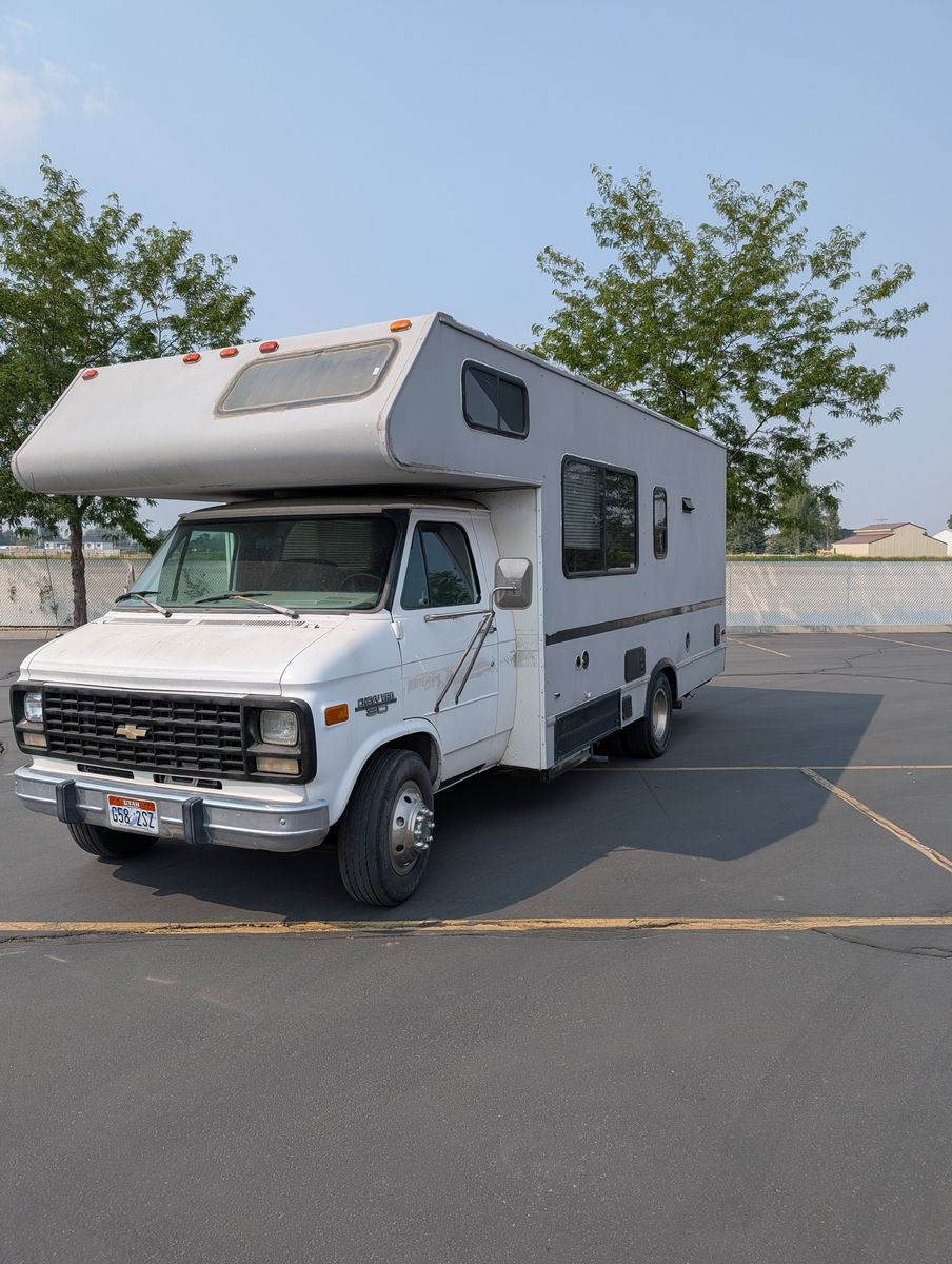 1996 Majestic Flyer motorhome 