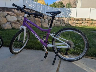 Woom 4 Purple Bike