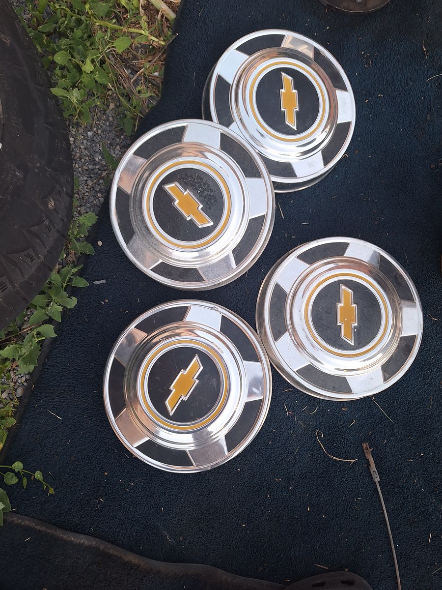 Hub Caps, Chevy Van