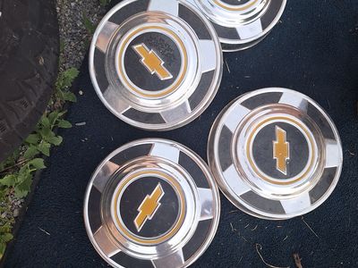 Hub Caps, Chevy Van
