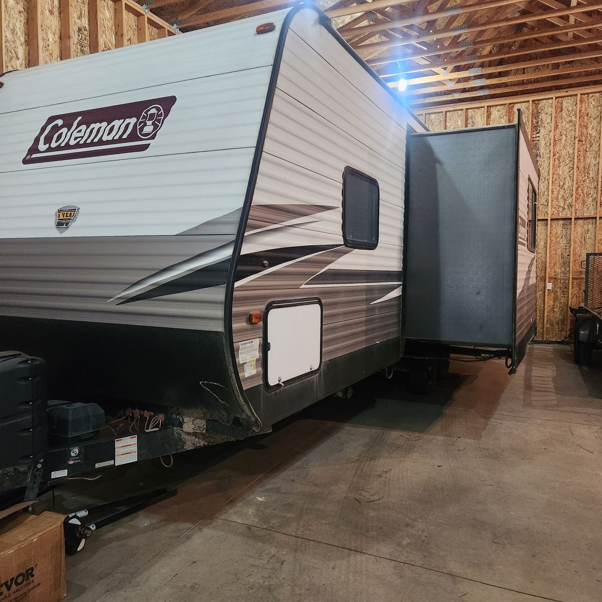 2021 Coleman Lantern CM242BH