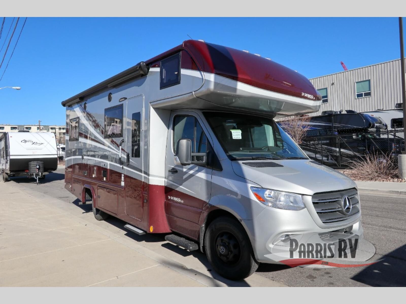 New 2025 Dynamax isata 3 24RW