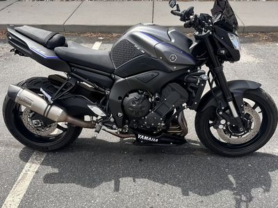 2013 Yamaha FZ8 - Naked Sport Bike