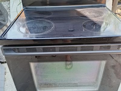 Whirlpool Electric Flat Top Stove