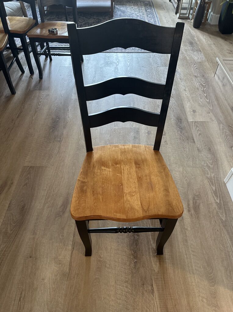 Wooden Dinning Room Chairs (8)