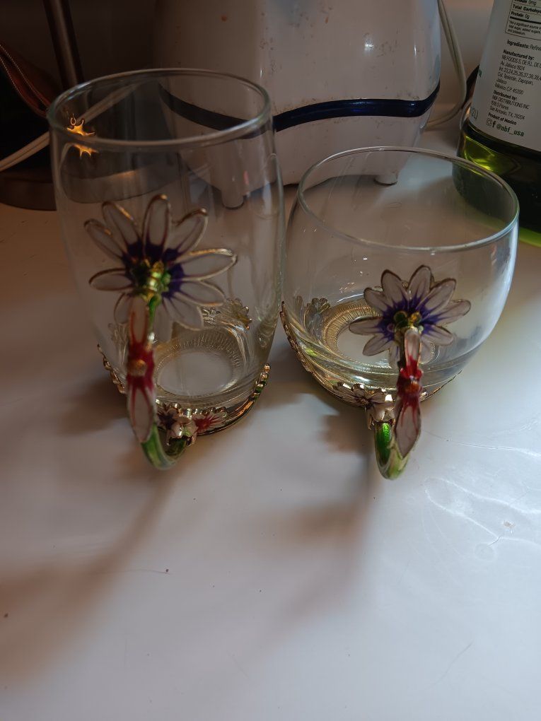 2 Vintage Enamel Daisy Flower Glass Tea Cups with Gold Tone Handle & Base - Unique Decor/Drinkware