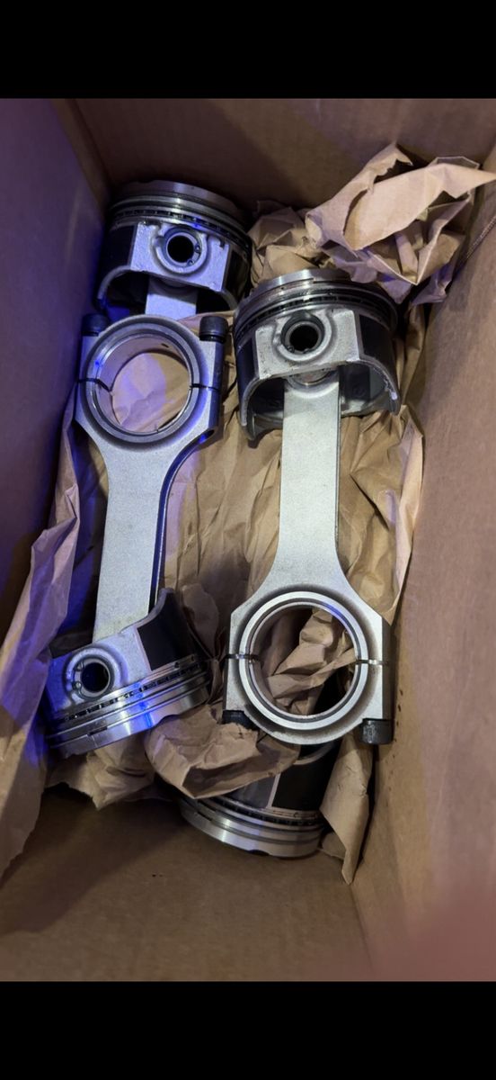 Main image 3