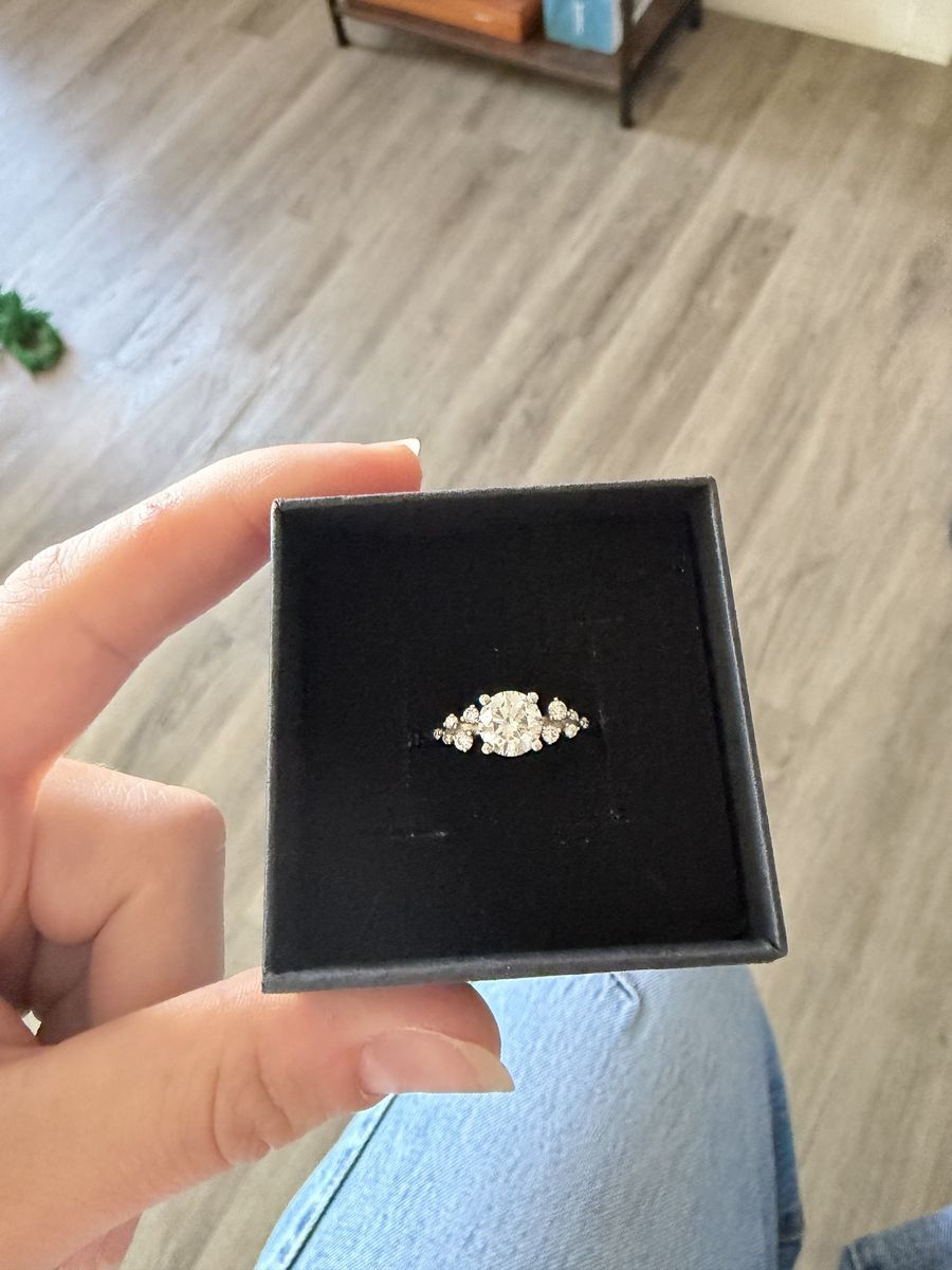 Diamond engagement ring