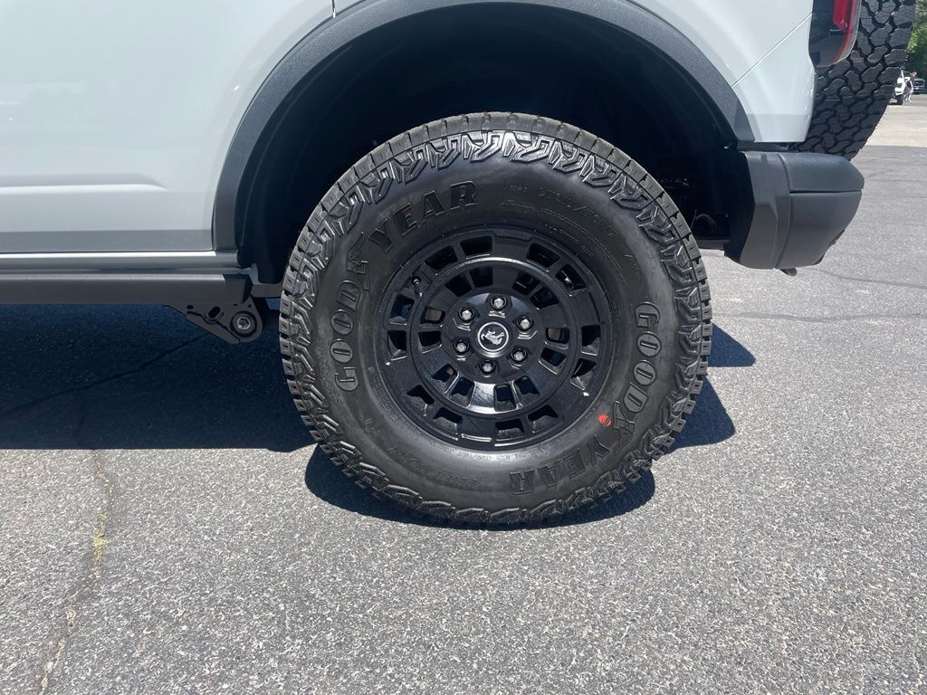 Main image 38