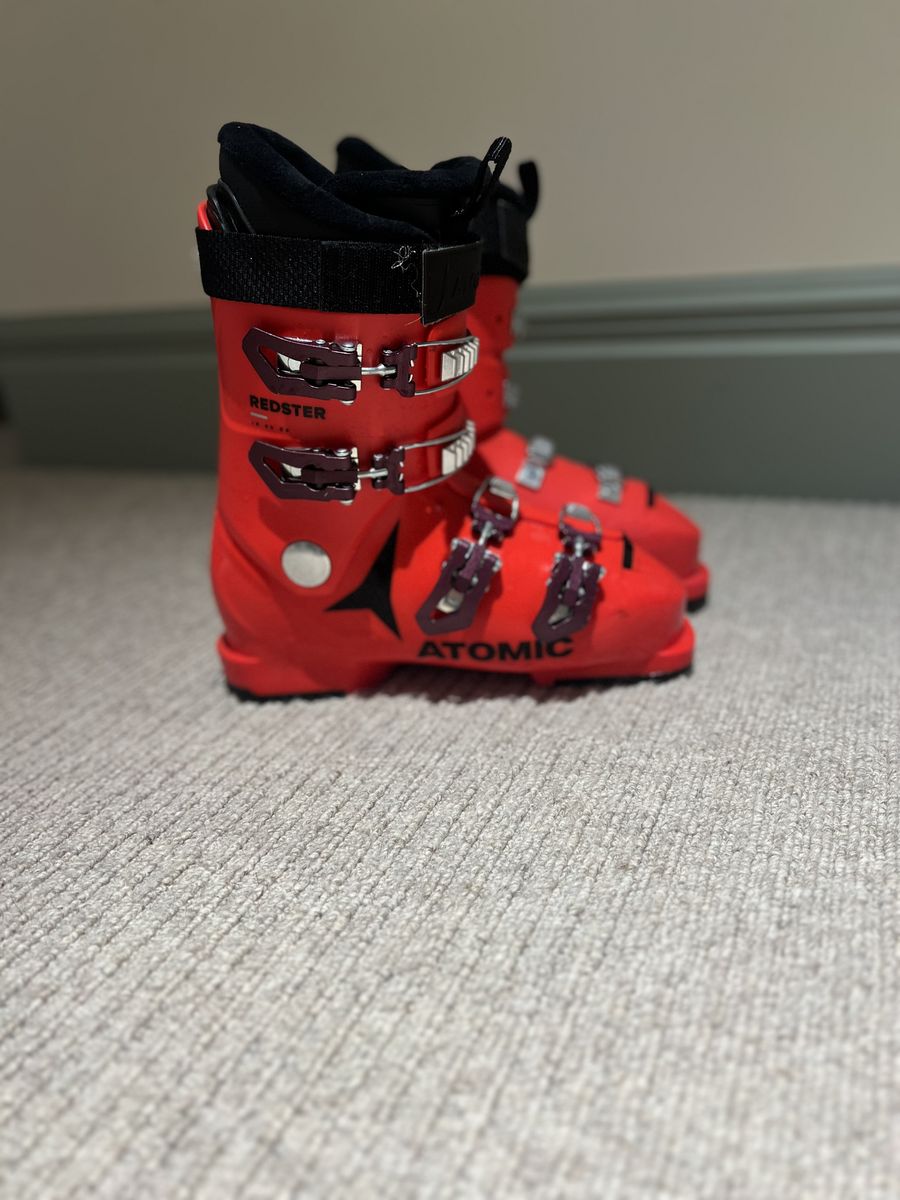 Atomic Redster Junior Ski Boots – Great Condition