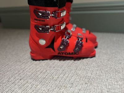 Atomic Redster Junior Ski Boots – Great Condition