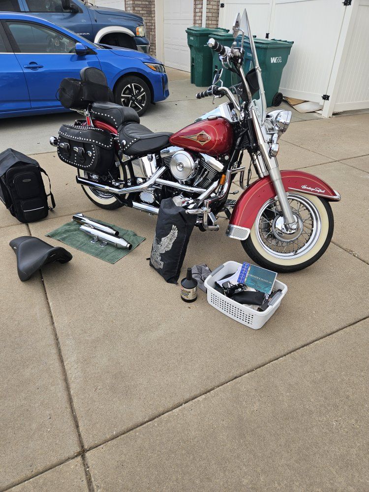 1998 Harley-Davidson Heritage Softail Classic FLSTC