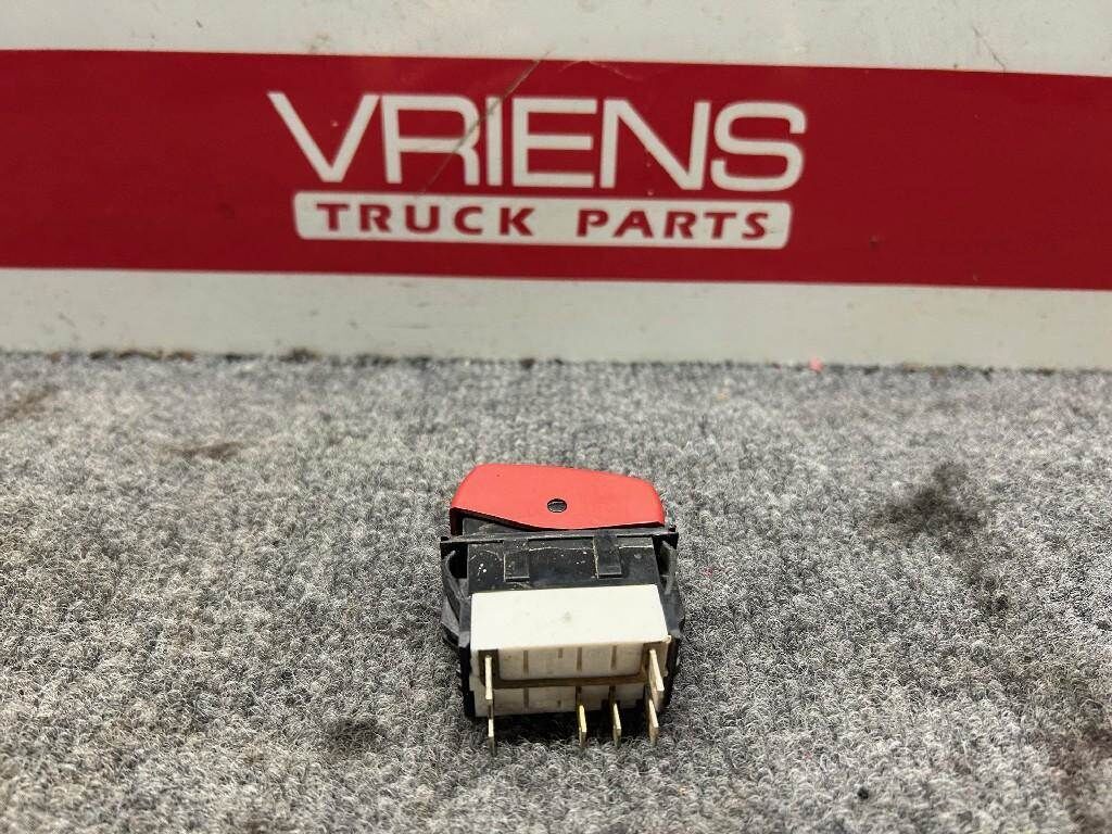 Paccar Dashboard Switch