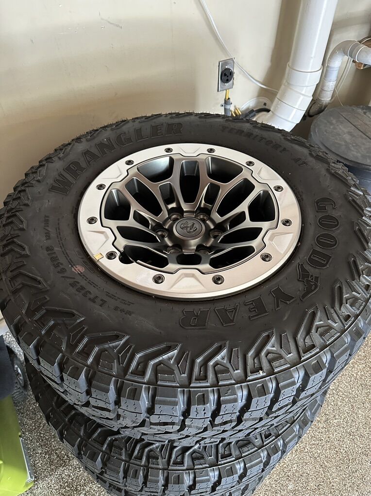 RAM TRX RHO BEADLOCK WHEELS AND TIRES TAKEOFFS