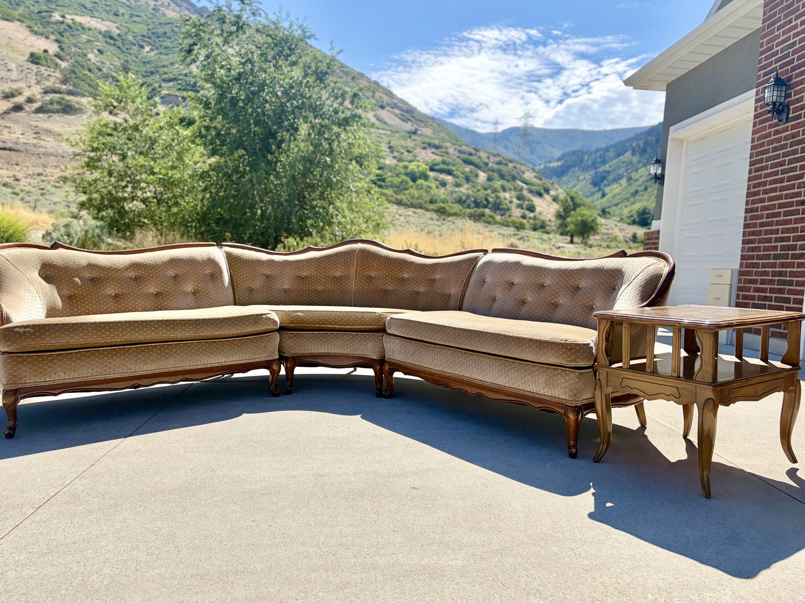 Beautiful 1960s Mid-Century French Provincial / Hollywood Regency curved sectional & End Table