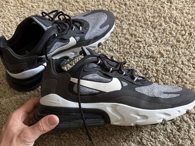 Nike Air 270 React