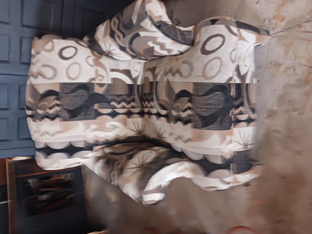 Upholstered Sitting Chair