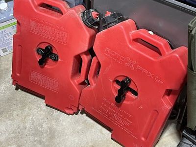 Honda Talon Tires & Gas Cans