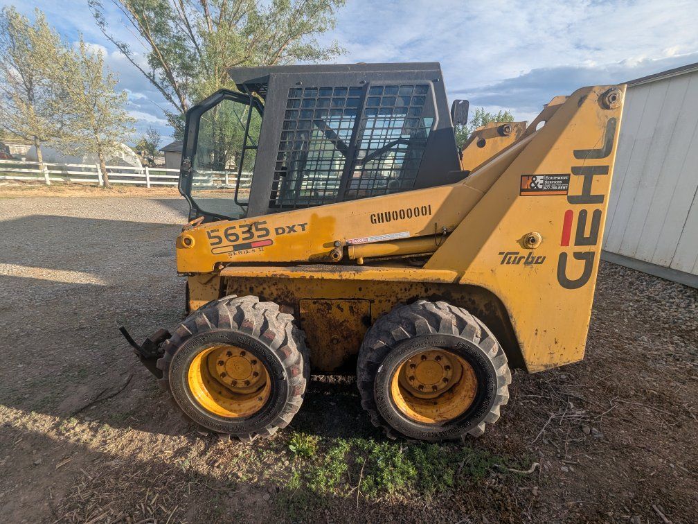2001 Gehl 5635 DTX turbo skid steer