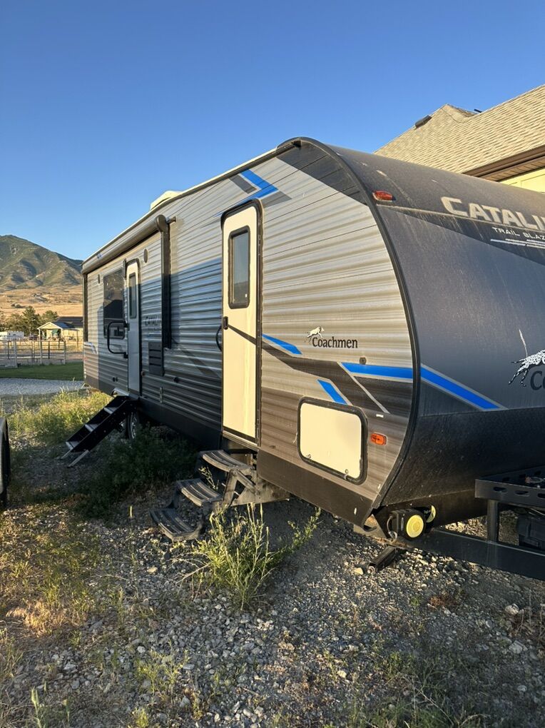 2021 Coachman Catalina Trailblazer Toy Hauler