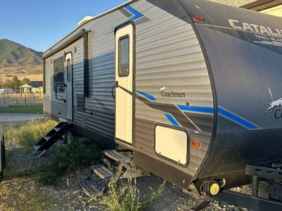 2021 Coachman Catalina Trailblazer Toy Hauler