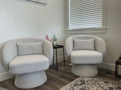 Swivel Barrel chairs for Sale