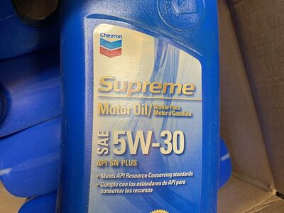 Chevron Supreme Synthetic Blend Motor Oil 5W-30, Case of 11 Quarts