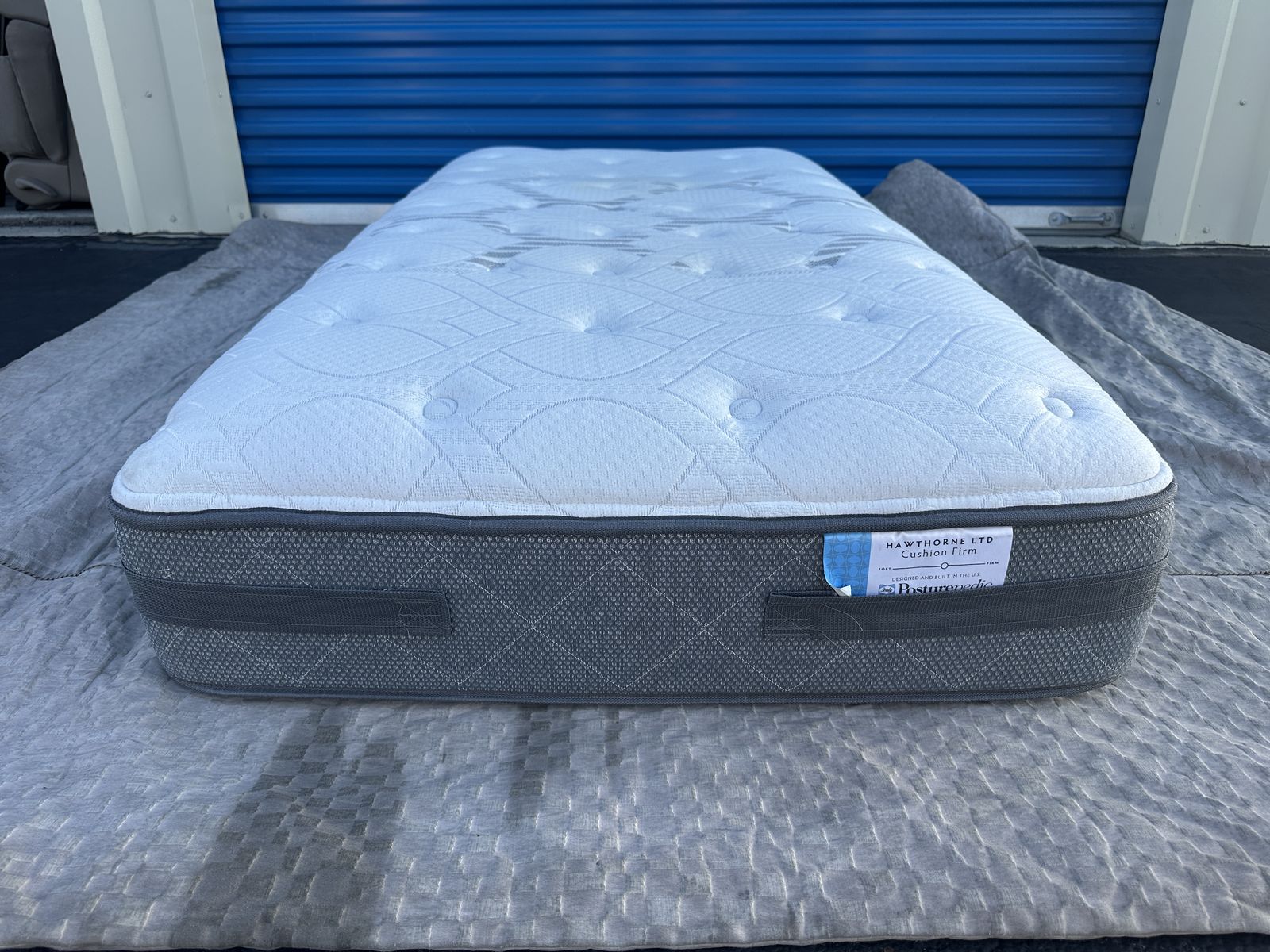 10” Sealy Posturepedic Twin Mattress