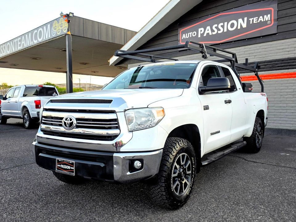 2017 Toyota Tundra SR5