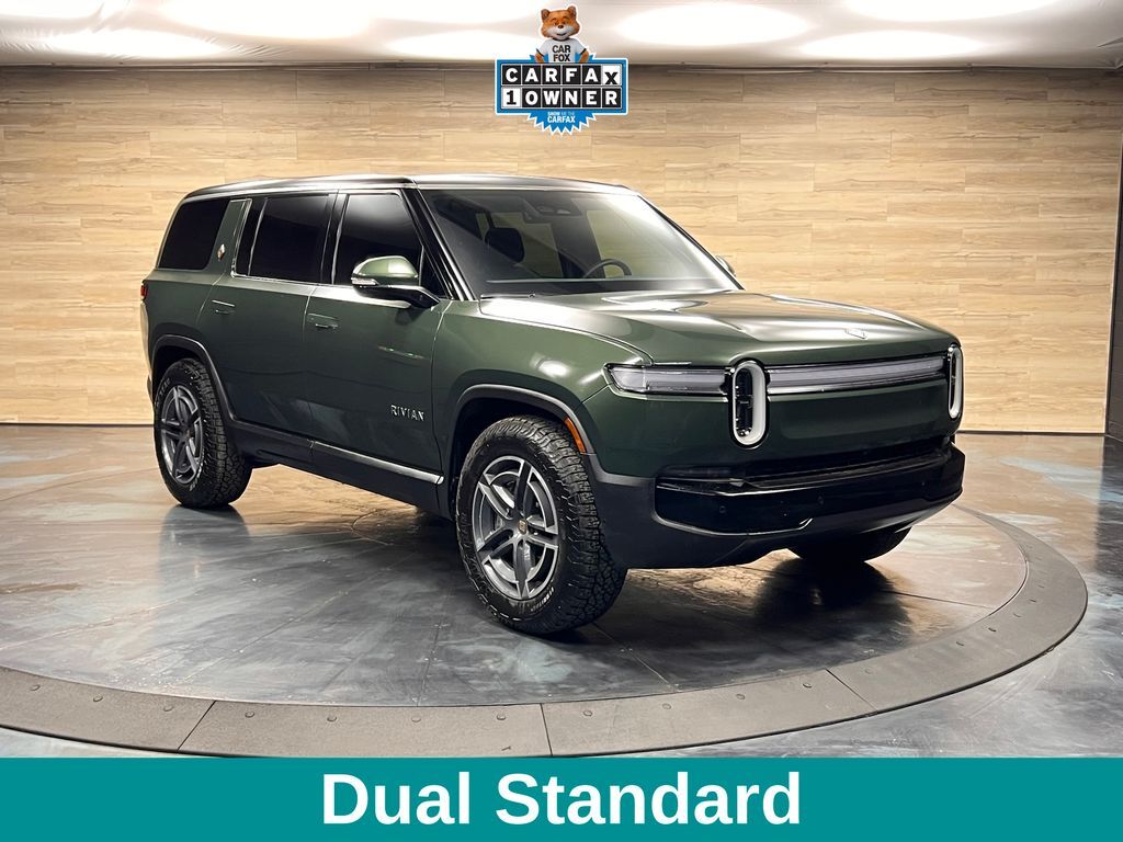 2025 Rivian R1S Adventure