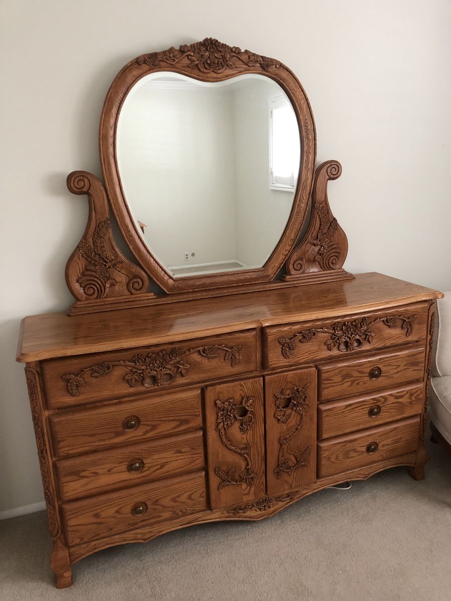 BUREAU/ DRESSER WITH MIRROR