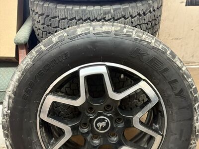 Ford Bronco 18 Factory Wheels and 265/60r18 Tires