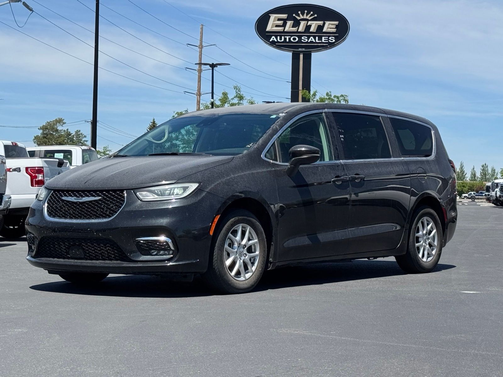 2023 Chrysler Pacifica Touring L