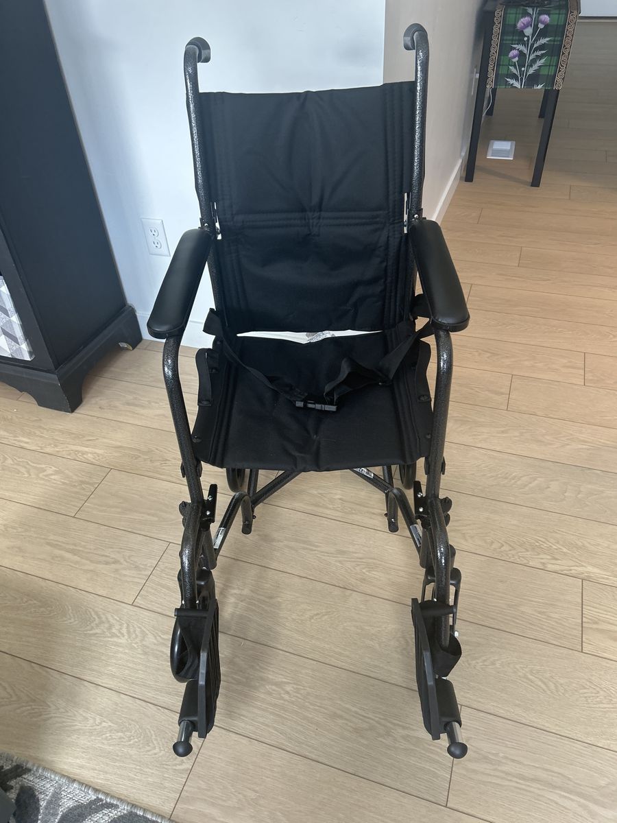 Brand new Drive transport wheelchair