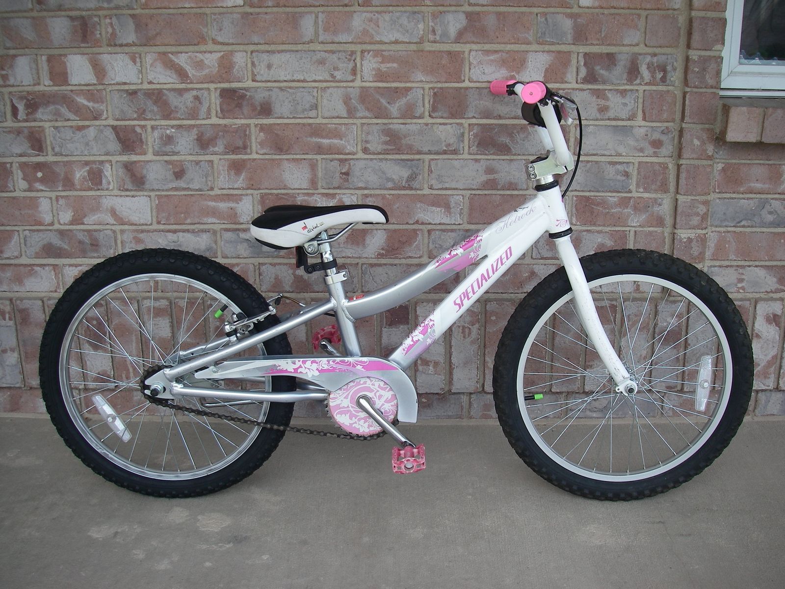 Little Girls 20” SPECIALIZED Aluminum HOTROCK BMX Bike ( ~ RIPROCK ), Pink / Silver/ White,  20 Inch