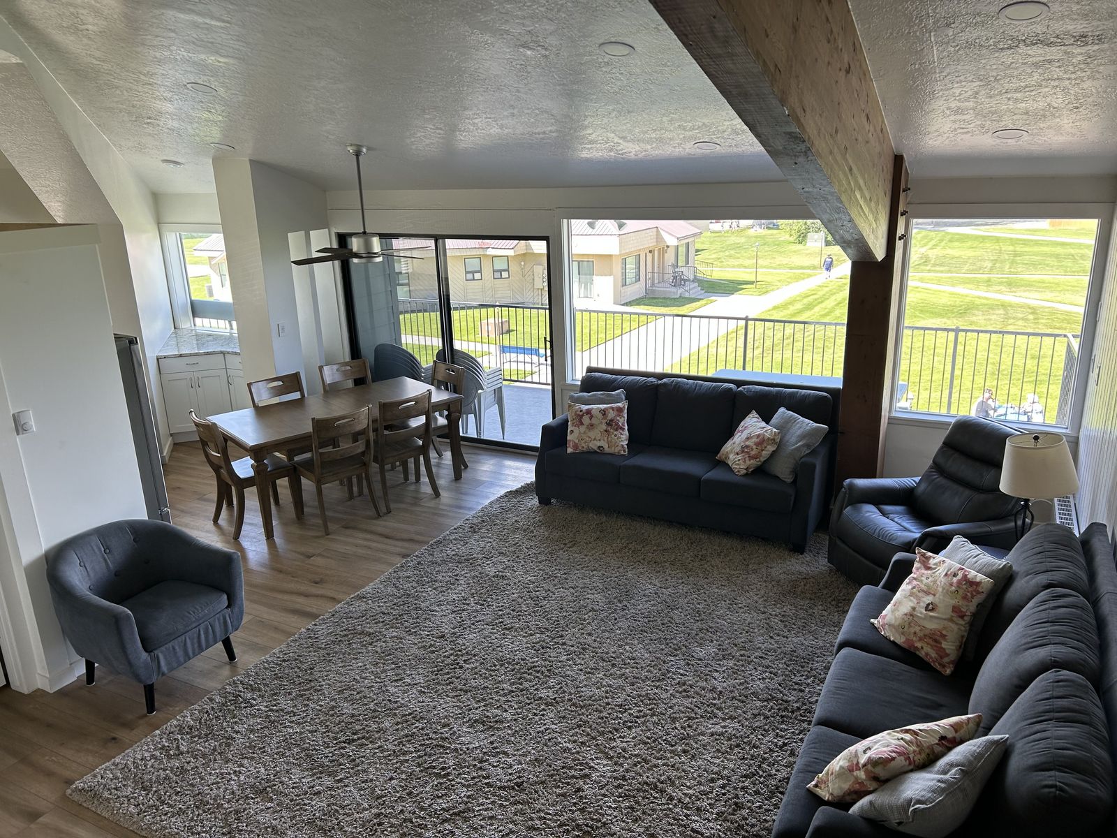 4 Bed 3 Bath (sleeps 22) Condo at Ideal Beach in Bear Lake
