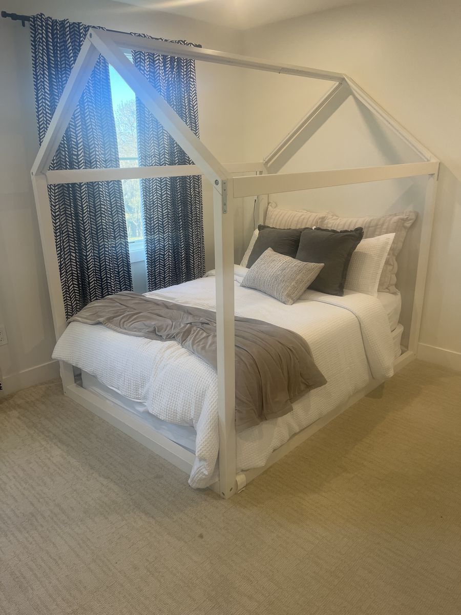 Pottery Barn Bedframe - Queen