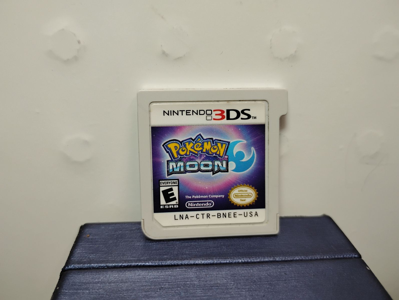 Pokemon Moon Nintendo 3DS Game Catridge